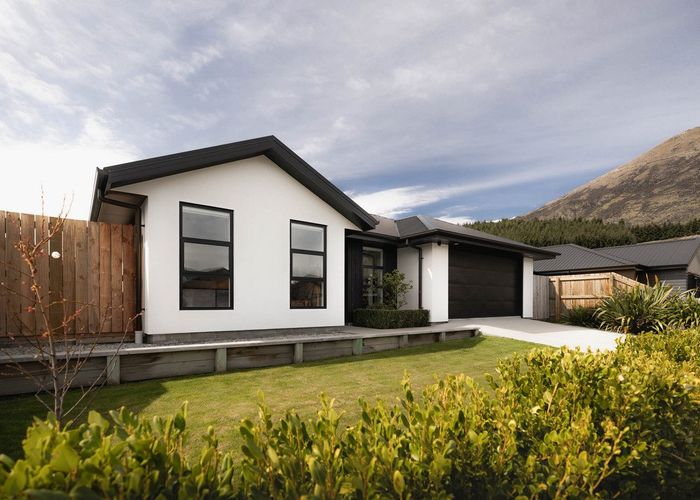  at 11 Primrose Lane, Lower Shotover, Lower Shotover