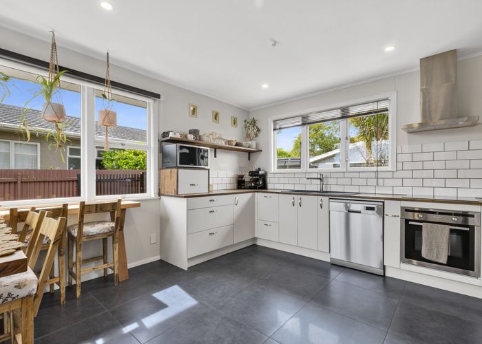  at 10 Devon Street, Stoke, Nelson, Nelson / Tasman