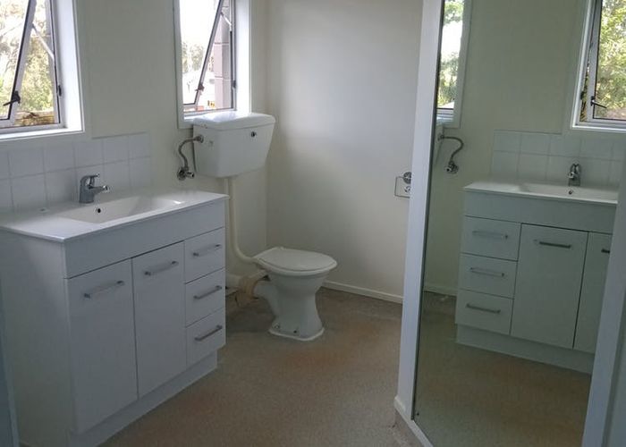  at 15 Verran Road, Birkenhead, Auckland
