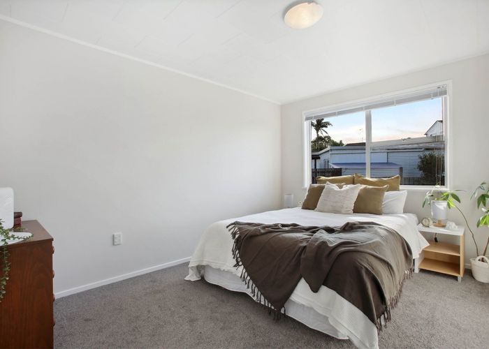  at 35B Vincent Street, Howick, Manukau City, Auckland