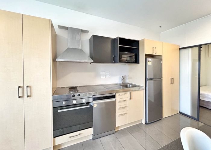  at 608/17 Putney Way, Manukau, Manukau City, Auckland