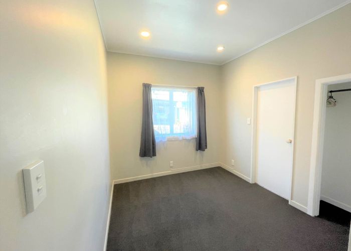  at 1/689 Richardson Road, Mount Roskill, Auckland