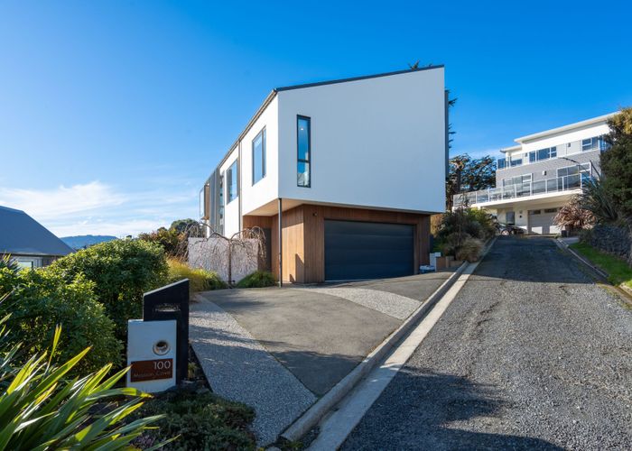  at 100 Mission Cove, Company Bay, Dunedin