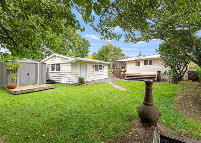  at 11 Koru Street, Mangere Bridge, Manukau City, Auckland