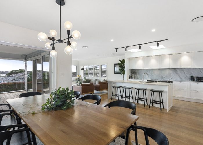  at 87 Sylvan Avenue, Northcote, Auckland