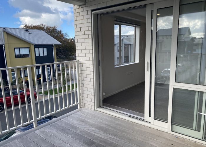  at 104/28A Eileen Newey Place, Henderson, Waitakere City, Auckland