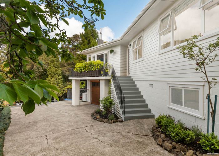  at 34 South Lynn Road, Titirangi, Auckland