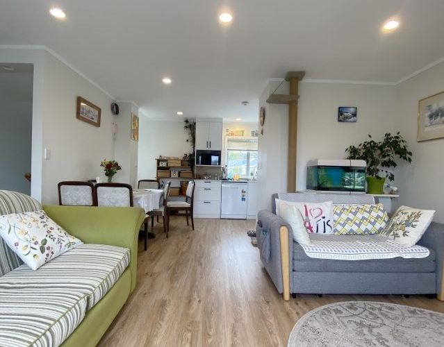  at 10/15 Andersons Road, Oteha, North Shore City, Auckland