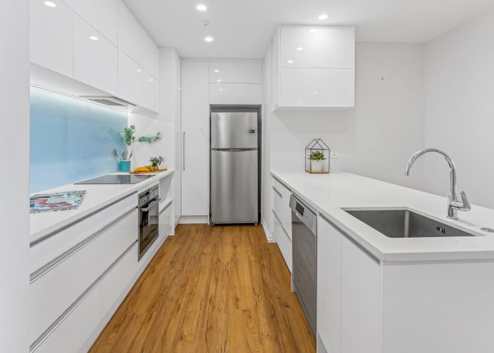  at 5/46 Wellington Street, Howick, Auckland