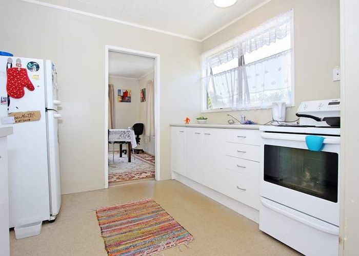  at 11 Pawa Place, Manurewa, Manukau City, Auckland