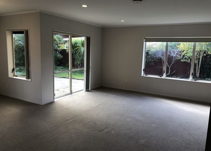  at 27 Sheriff Place, Randwick Park, Auckland