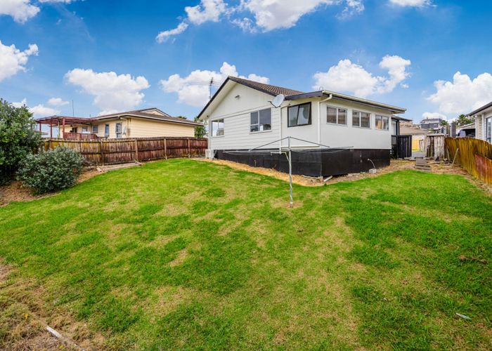  at 42 Beaufort Place, Papatoetoe, Manukau City, Auckland