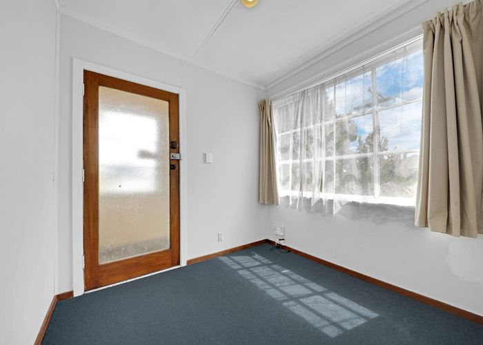  at 2 Galbraith Street, Mount Roskill, Auckland City, Auckland