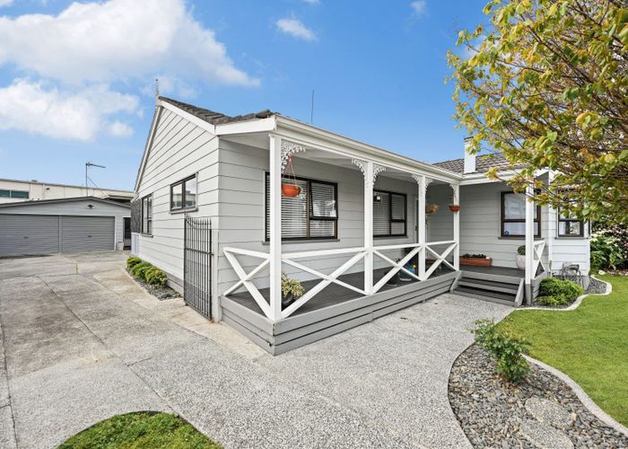  at 20 Jasmine Avenue, Dinsdale, Hamilton
