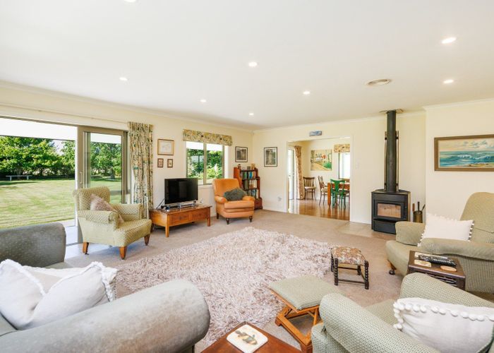  at 16 Oranga Lane, Maewa, Feilding