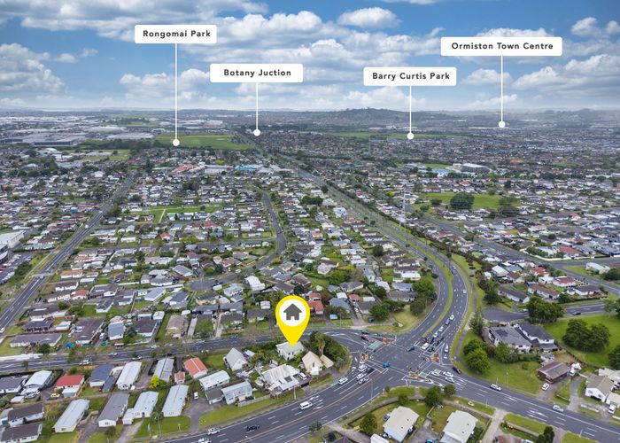  at 2/129 Boundary Road, Clover Park, Auckland