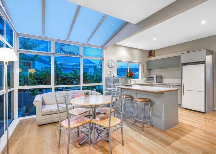  at 18 Beach Road, Plimmerton, Porirua
