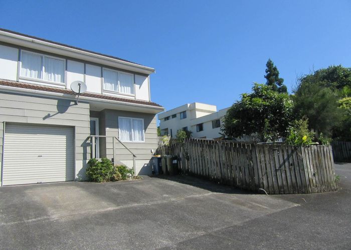  at 23/24 Eastglen Road, Glen Eden, Waitakere City, Auckland