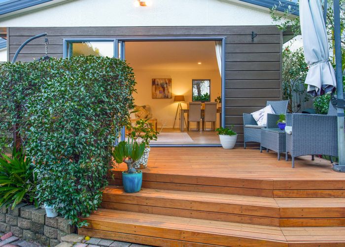  at 3/6A Botany Road, Howick, Manukau City, Auckland
