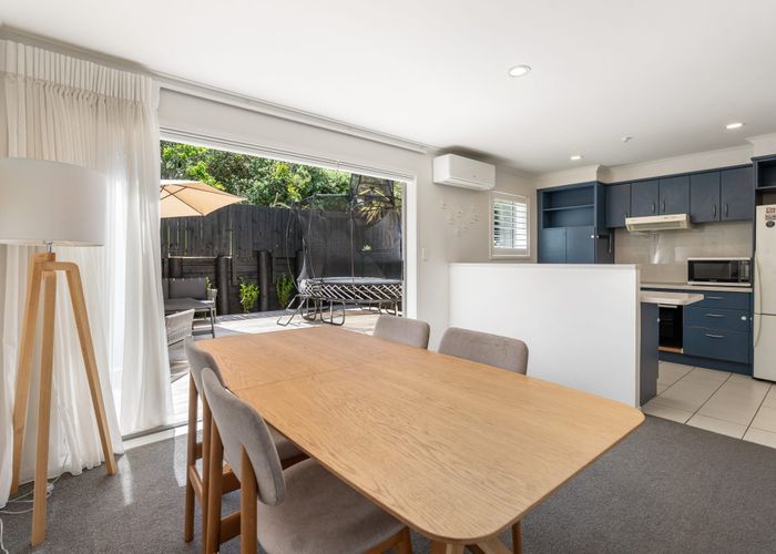  at 5/13 Kaihu Street, Northcote, North Shore City, Auckland