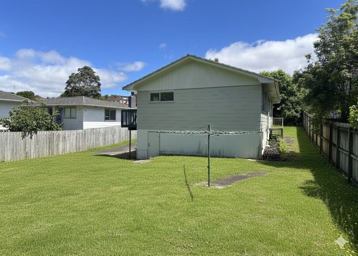  at 43 Lavery Place, Sunnynook, North Shore City, Auckland