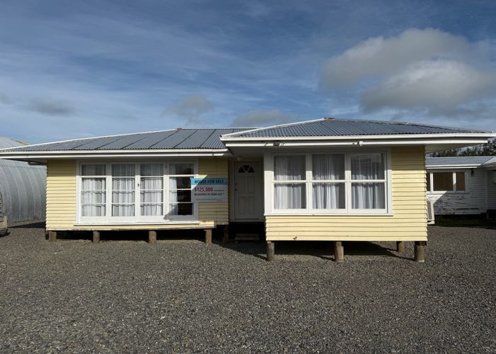  at Ngatea, Hauraki, Waikato