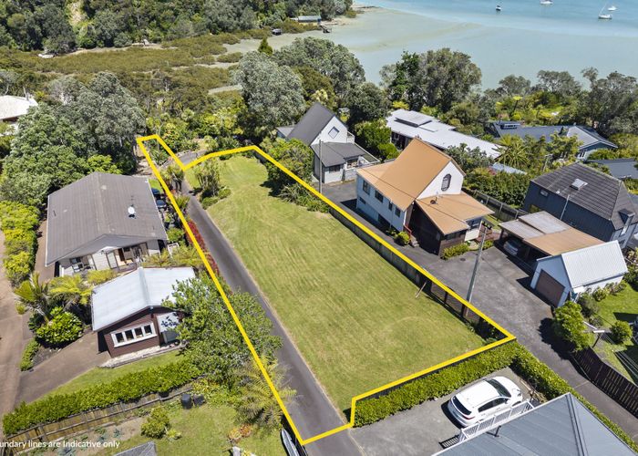  at 2/37 Beach Haven Road, Beach Haven, North Shore City, Auckland