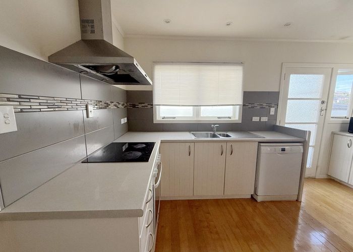  at 7 Bevyn Street, Castor Bay, North Shore City, Auckland