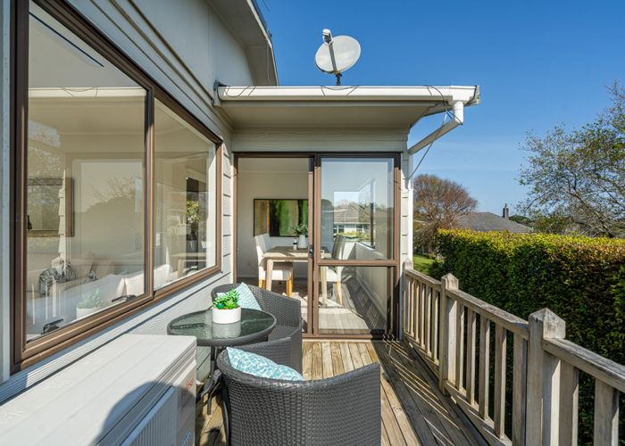  at 2/49 Merani Street, Belmont, Auckland