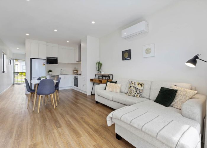  at 72 Tahere Road, Totara Park, Manukau City, Auckland