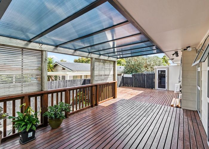  at 1/7 McInnes Rd, Weymouth, Manukau City, Auckland