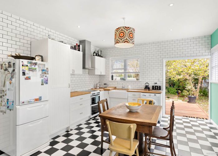  at 30 Phyllis Street, Mount Albert, Auckland