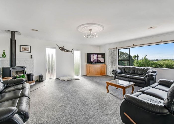  at 35 Surf Road, Stanmore Bay, Rodney, Auckland