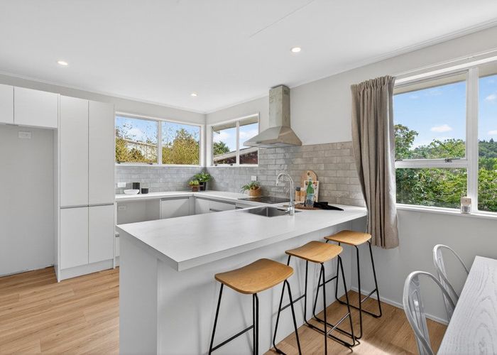  at 49 Norana Road, Timberlea, Upper Hutt, Wellington