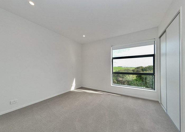  at 14 Rorida Lane, Flat Bush, Manukau City, Auckland