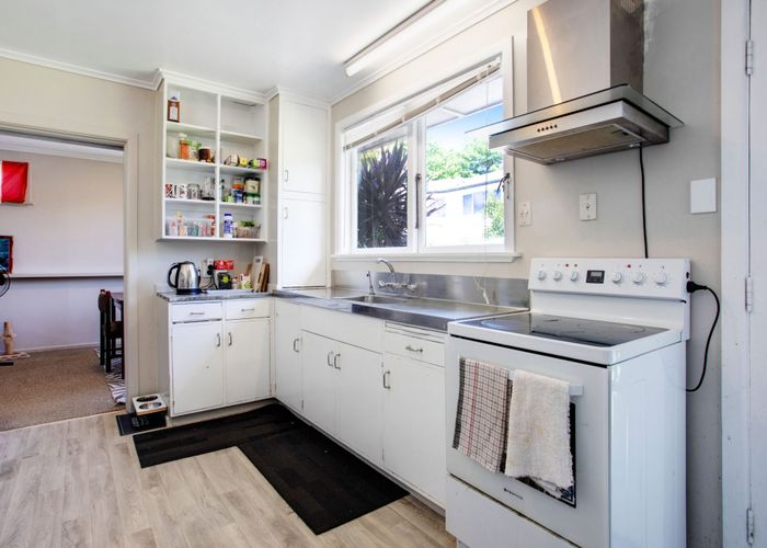  at 11 Bamford Place, Avondale, Auckland