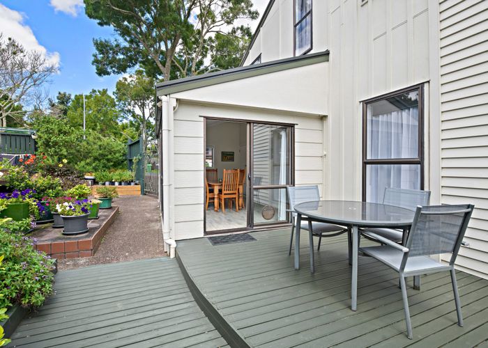  at 32 Derrimore Heights, Clover Park, Manukau City, Auckland