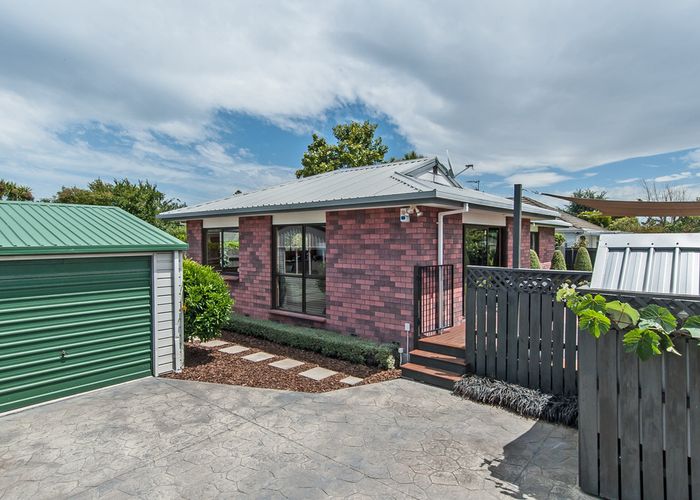  at 2/9 Grimseys Road, Redwood, Christchurch