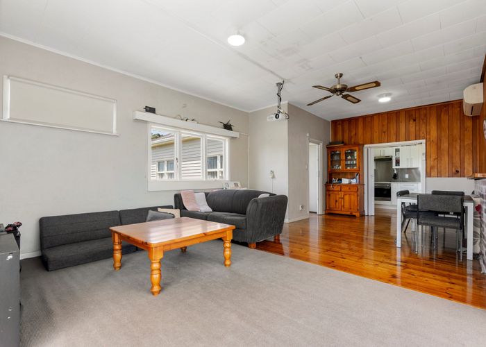  at 37 Sunhill Road, Sunnyvale, Auckland