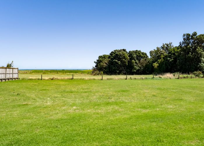  at 25 Dolphin Parade, Bell Block, New Plymouth, Taranaki