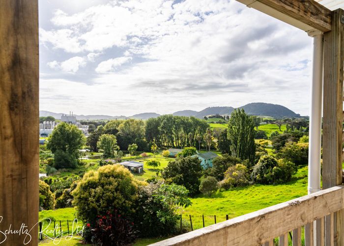 For sale 15 Doctors Hill Road, Maungaturoto, Kaipara, Northland