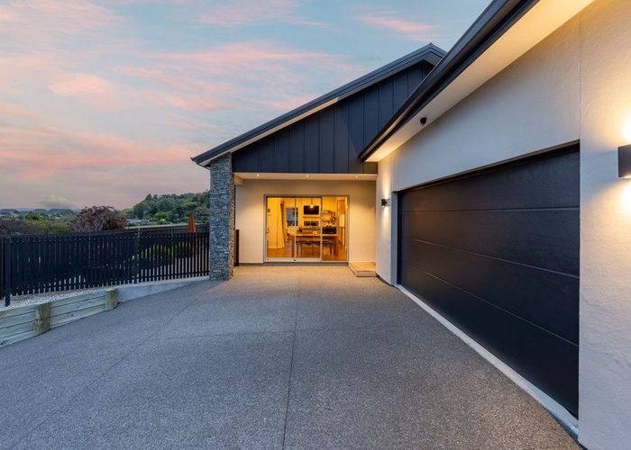  at 3 Ridgeway Terrace, Taradale, Napier, Hawke's Bay