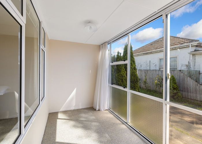  at 1/79 Hills Road, Edgeware, Christchurch