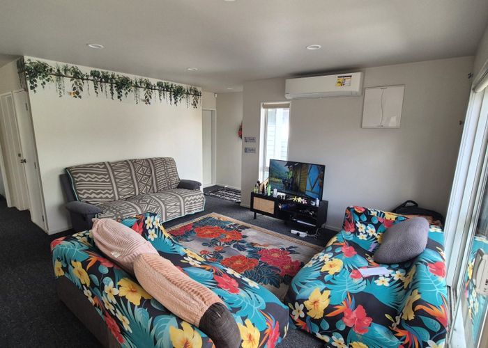  at 52B Greenhaven Avenue, Opaheke, Papakura, Auckland