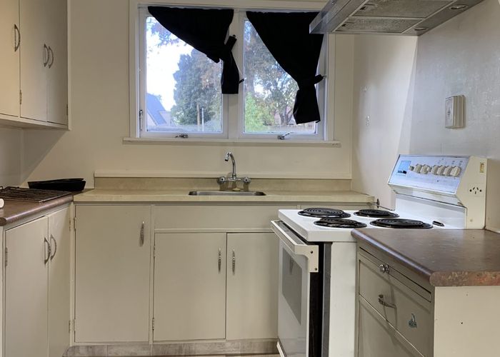  at 20B Lake Road, Northcote, North Shore City, Auckland