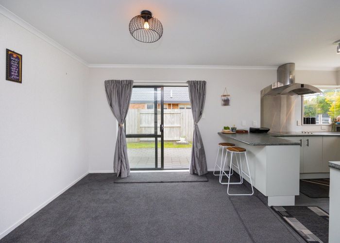 at 10 Parnell Heights Drive, Kelvin Grove, Palmerston North, Manawatu / Whanganui