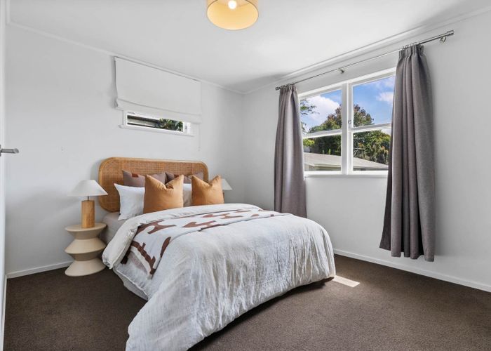  at 75A Vandeleur Avenue, Birkdale, North Shore City, Auckland