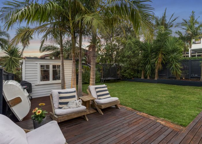  at 490B Beach Road, Murrays Bay, North Shore City, Auckland