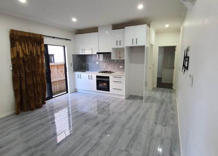  at 98 Tir Conaill Avenue, Flat Bush, Manukau City, Auckland