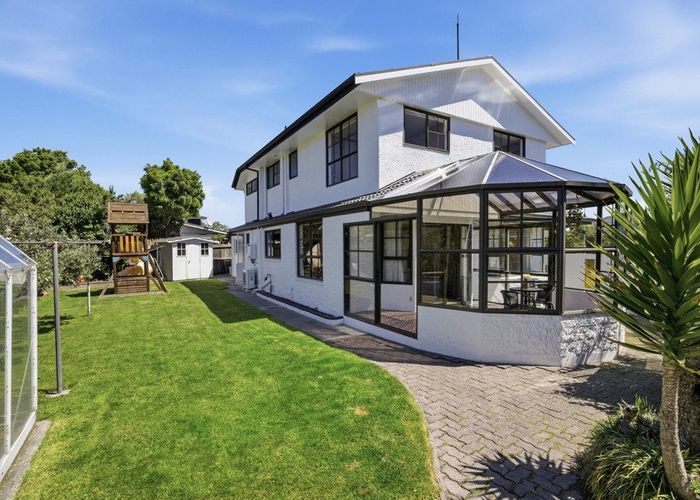  at 4 Larkhill Place, Russley, Christchurch City, Canterbury